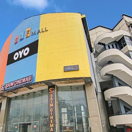 فندق Collection O Slf Mall Sector 30 فريد آباد المظهر الخارجي الصورة